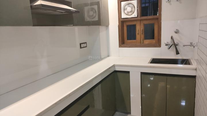 PRIME FLOOR Main Image 1