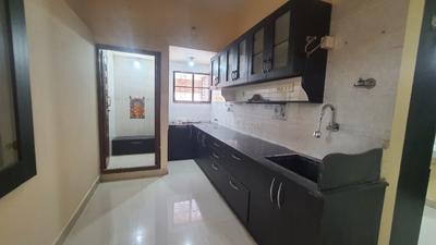 Kitchen Image of 1200 Sq.ft 2 BHK Builder Floor for rent in Mathikere Bengaluru for Rs. 26000