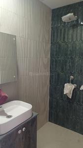 Bathroom Image of 1200 Sq.ft 2 BHK Apartment / Flat for rent in Sector 40 Gurgaon for Rs. 35000