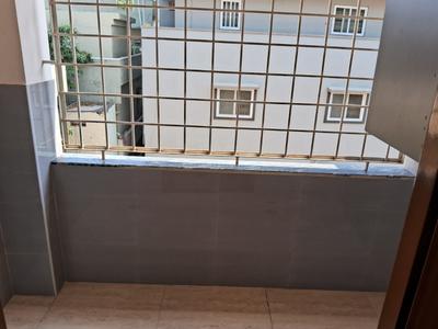 Balcony Image of 650 Sq.ft 1 BHK Apartment / Flat for rent in Powerpet Eluru for Rs. 10000
