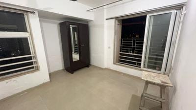Bedroom Image of 825 Sq.ft 2 BHK Apartment / Flat for rent in Kashish Park Tower, Dharamveer Nagar Thane for Rs. 52000