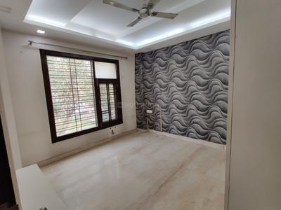 Bedroom Image of 1800 Sq.ft 3 BHK Builder Floor for sale in Karkardooma New Delhi for Rs. 27500000