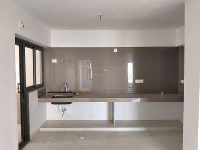 Kitchen Image of 3500 Sq.ft 4 BHK Apartment / Flat for rent in Thaltej Ahmedabad for Rs. 80000