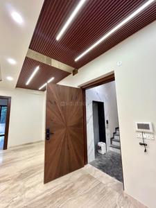 Bedroom Image of 2430 Sq.ft 3 BHK Builder Floor for sale in Palam Vihar Gurgaon for Rs. 31000000