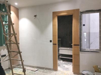 Bedroom Image of 1750 Sq.ft 3 BHK Builder Floor for sale in Vikaspuri New Delhi for Rs. 36500000