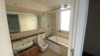 Image of 2272 Sq.ft 4 BHK Apartment / Flat for sale in DLF The Primus, Sector 82A, Gurgaon for Rs. 40000000
