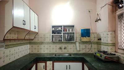 Kitchen Image of 1250 Sq.ft 3 BHK Builder Floor for rent in Sector 14 Gurgaon for Rs. 50000