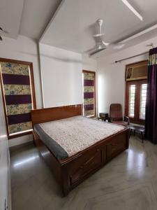 Bedroom Image of 2200 Sq.ft 3 BHK Builder Floor for rent in Sector 5 Gurgaon for Rs. 28000