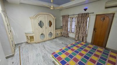 Bedroom Image of 3300 Sq.ft 4 BHK Independent House for rent in Subhanpura Vadodara for Rs. 70000
