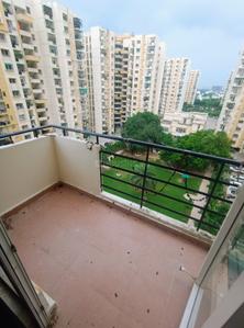 Balcony Image of 1800 Sq.ft 3.5 BHK Apartment / Flat for rent in Sushant Golf City Lucknow for Rs. 25000