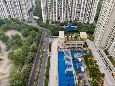 Image of 2301 Sq.ft 3.5 BHK Apartment / Flat for sale in DLF One Midtown, Karampura, New Delhi for Rs. 64000000