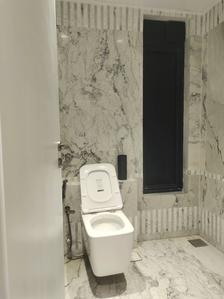 Common Bathroom Image of 2250 Sq.ft 4 BHK Apartment / Flat for sale in Vile Parle West Mumbai for Rs. 97500000