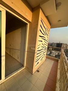 Balcony Image of 1369 Sq.ft 3 BHK Apartment / Flat for rent in Apex Buildcon Golf Avenue, Noida Extension Greater Noida for Rs. 25000