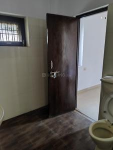 Bathroom Image of 1263 Sq.ft 2 BHK Apartment / Flat for sale in Gomti Nagar Lucknow for Rs. 6800000