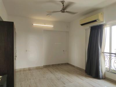 Bedroom Image of 2500 Sq.ft 4 BHK Apartment / Flat for sale in Hubtown Sunmist, Andheri East Mumbai for Rs. 85000000