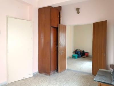 Bedroom Image of 1390 Sq.ft 4 BHK Apartment / Flat for rent in Santoshpur Kolkata for Rs. 30000