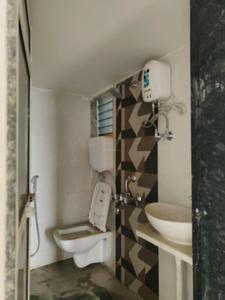 Common Bathroom Image of 590 Sq.ft 1 BHK Apartment / Flat for sale in Shanti Vista II, Boisar Mumbai for Rs. 2800001