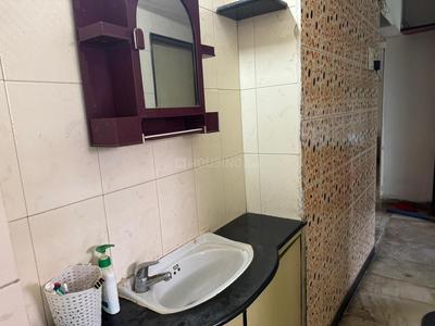 Bathroom Image of 650 Sq.ft 1 BHK Apartment / Flat for sale in Andheri East Mumbai for Rs. 11900000