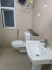 Bathroom Image of 1700 Sq.ft 3 BHK Apartment / Flat for rent in Aditya Empress Towers, Shaikpet Hyderabad for Rs. 60000