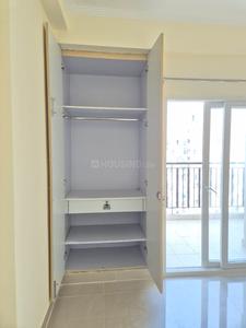 Bedroom Image of 1310 Sq.ft 2 BHK Apartment / Flat for sale in Jaypee Kosmos, Sector 134 Noida for Rs. 11550000