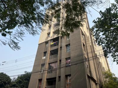 Image of 922 Sq.ft 2 BHK Apartment / Flat for rent in Purti Jewel, Tangra, Kolkata for Rs. 25000