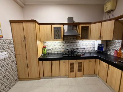Kitchen Image of 2500 Sq.ft 4 BHK Villa for rent in Greenwood City Floors, Sector 45 Gurgaon for Rs. 90000