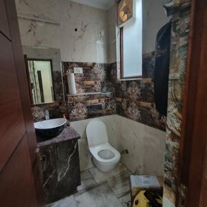Bathroom Image of 1800 Sq.ft 3 BHK Builder Floor for sale in Palam Vihar Gurgaon for Rs. 20000000
