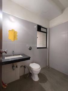 Bathroom Image of 1000 Sq.ft 2 BHK Apartment / Flat for sale in Ramesh Hermes Heritage Phase 1, Yerawada Pune for Rs. 15000000
