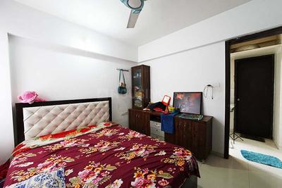 Bedroom Image of 975 Sq.ft 2 BHK Apartment / Flat for sale in 38 Park Majestique, Undri Pune for Rs. 5500000