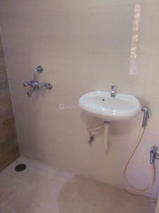 Bathroom Image of 663 Sq.ft 1 BHK Apartment / Flat for sale in Cosmos Meluha, Khidkali Thane for Rs. 4350000