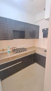 Kitchen Image of 890 Sq.ft 2 BHK Apartment / Flat for rent in Phase 2 Noida for Rs. 18000