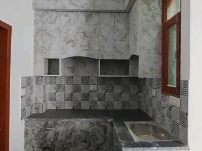 Kitchen Image of 750 Sq.ft 2 BHK Builder Floor for sale in DLF Ankur Vihar Ghaziabad for Rs. 2330000