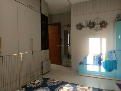 Bedroom Image of 4000 Sq.ft 3.5 BHK Apartment / Flat for sale in Marvel Sangria, Mohammed Wadi Pune for Rs. 39000000