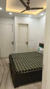 Bedroom Image of 900 Sq.ft 2 BHK Builder Floor for rent in Rajouri Garden New Delhi for Rs. 32500