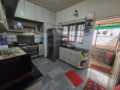 Kitchen Image of 2400 Sq.ft 4 BHK Apartment / Flat for rent in Sanjaynagar Bengaluru for Rs. 99000
