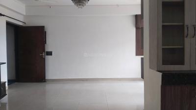 Living Room Image of 973 Sq.ft 2 BHK Apartment / Flat for rent in Panchsheel Wellington, Crossings Republik Ghaziabad for Rs. 20000