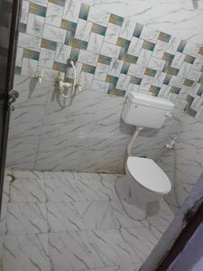 Bathroom Image of 1200 Sq.ft 2 BHK Independent House for rent in Indira Nagar Lucknow for Rs. 15000