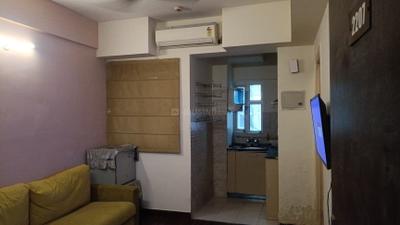 Living Room Image of 400 Sq.ft 1 BHK Apartment / Flat for sale in Paras Tierea, Sector 137 Noida for Rs. 5300000