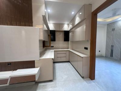 Kitchen Image of 2250 Sq.ft 4 BHK Builder Floor for sale in Emerald Crest 1, Sector 107 Noida for Rs. 13500000