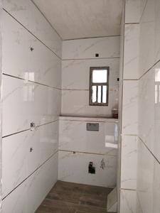 Common Bathroom Image of 900 Sq.ft 3 BHK Apartment / Flat for sale in Deenpur New Delhi for Rs. 7000000