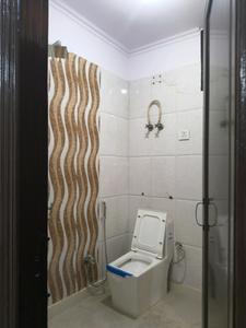 Common Bathroom Image of 1000 Sq.ft 2 BHK Builder Floor for sale in Vasundhara Ghaziabad for Rs. 6700000