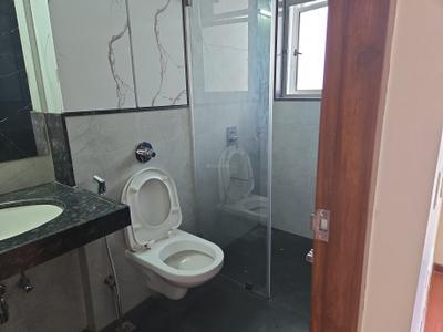 Image of 1700 Sq.ft 3.5 BHK Apartment / Flat for rent in Amanora Ascent Towers, Hadapsar, Pune for Rs. 75000