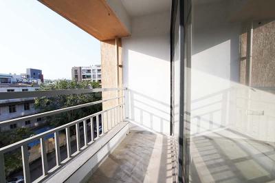 Balcony Image of 1620 Sq.ft 3 BHK Apartment / Flat for sale in Sakar Elegance, Maninagar Ahmedabad for Rs. 13500000