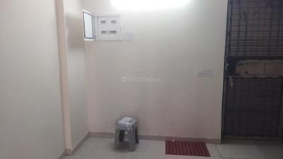 Living Room Image of 977 Sq.ft 2 BHK Apartment / Flat for rent in Gagan Vihar Ghaziabad for Rs. 12000