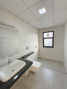 Image of 3000 Sq.ft 4 BHK Apartment / Flat for rent in Sobha Marina One, Marine Drive, Kochi for Rs. 130000