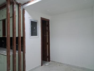 Living Room Image of 1500 Sq.ft 3 BHK Apartment / Flat for sale in Sector 72 Noida for Rs. 5400000