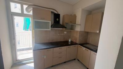 Kitchen Image of 1050 Sq.ft 2 BHK Apartment / Flat for rent in BPTP Spacio, Sector 37D Gurgaon for Rs. 28000