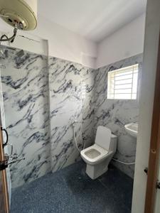 Bathroom Image of 723 Sq.ft 1 BHK Apartment / Flat for rent in Koramangala Bengaluru for Rs. 27499