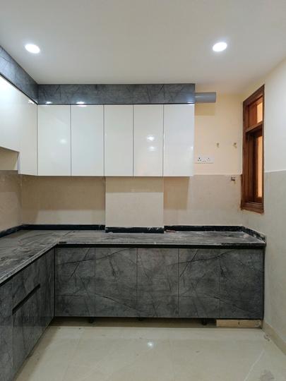 C R S Main Image 1