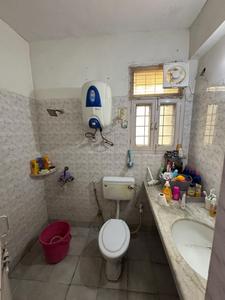 Bathroom Image of 1600 Sq.ft 3 BHK Apartment / Flat for sale in CGEWHO Kendriya Vihar 2, Sector 82 Noida for Rs. 16500000